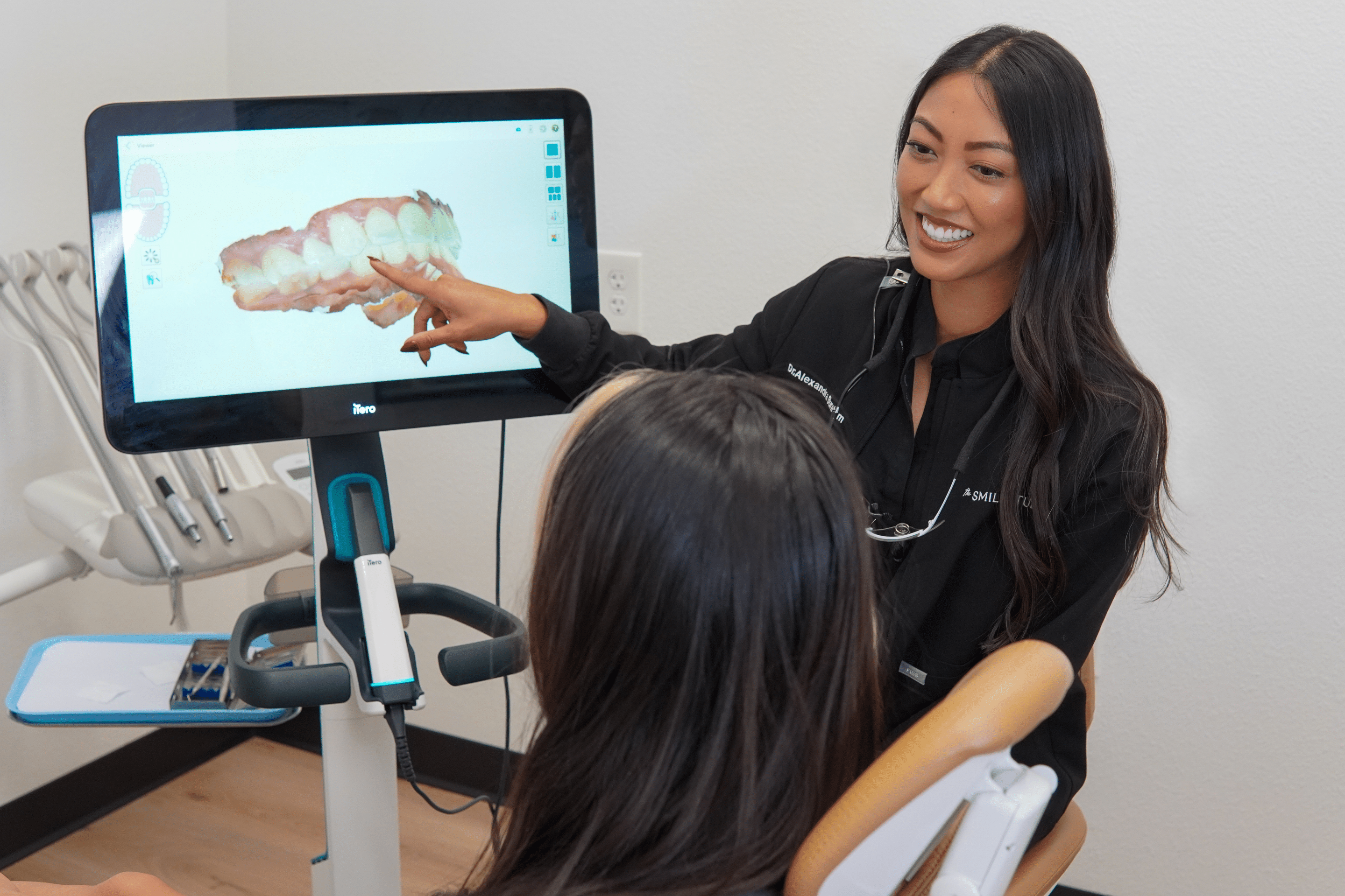 Clear dental aligners in North Phoenix, AZ